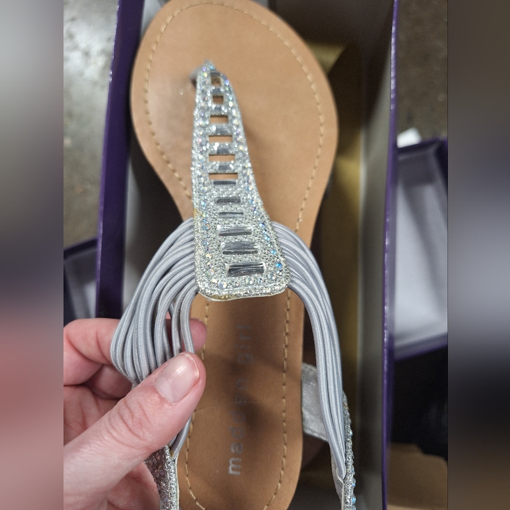 Steve Madden Silver Thong sandle